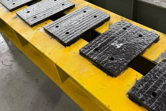 耐磨堆焊好色先生苹果下载定制厂家怎么选？认准专业生产企业